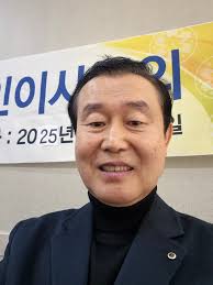 점심은 오리골보궁에서 맛있게 먹었습니다. 항상 지역사회에서 봉사하는 분들과 같이하면 기분이 좋습니다.