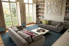 Meistens steht das sofa im wohnzimmer und es ist in einer vielzahl von textilien erhältlich. Kleines Wohnzimmer Einrichten 20 Ideen Fur Mehr Geraumigkeit