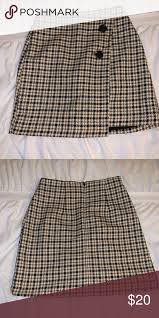 Black And White Checkered Skirt H M Plaid Skirt Yellow Black Plaid Skirt From H M Only Worn Once So It S In Perfect Condition H M Skirts Plaid Skirts Skirts Hm Skirt