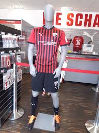 60 видео 76 просмотров обновлен 4 июл. Fc Ingolstadt 04 Twitterren Da Ist Das Ding Unser Neues Heimtrikot Inschwarzrot Https T Co Kt5lpyrdoj Die Ersten Dressen Sind Weg Mehr Impressionen Gibt S In Unserer Instagram Story Unter Dieschanzer Trikot