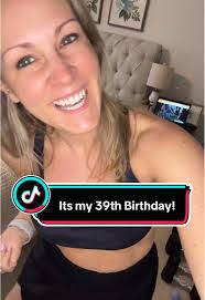 Amanda Sherer's Instagram, Twitter & Facebook