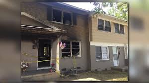 The mounting bracket will be only part that stays on the ceiling replace the battery, observing the proper polarity. N C Apartment Fire 5 Children Dead Smoke Detectors Not Working Other Facts Kens5 Com