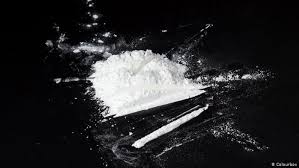 .the perfect drug » ( nineinchnails ), « this cocaine makes me feel like i ' m on this song » ( systemofadown ), « cocaine and toupees » ( mindlessselfindulgence ), « kokain » ( rammstein. Niederlande Riesiges Kokain Labor Entdeckt Aktuell Europa Dw 11 08 2020