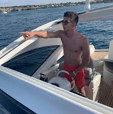 Fernando torres tattoo with flag. Ferran Torres Wiki 2021 Girlfriend Salary Tattoo Cars Houses And Net Worth