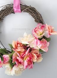 Ever go to make a wreath diy and find its way to complicated, expensive and takes far too much time? Diy Spring Wreath Dollar Store The Weathered Fox