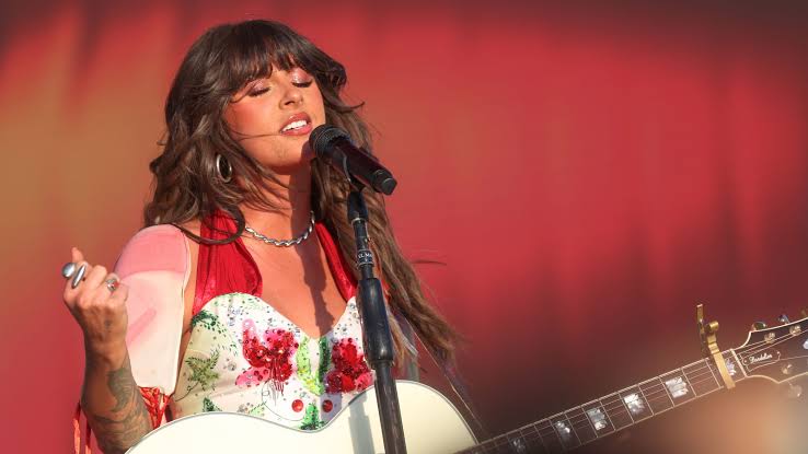 Ella Langley songs soothe the soul at Stagecoach 2026 Day 1