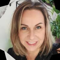 10+ "Danielle Carle" profiles