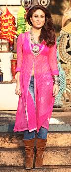 Revealed Kareena Kapoor S First Look In Gabbar Is Back Show off your favorite kareena kapoor photos to the world!
