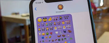 Aside from new hearts and smileys, the upcoming batch the latest ios 14.5 version will be doubling those figures with the new set based on unicode's emoji 13.1 update. Ios 14 2 Bringt Uber 100 Neue Emojis Das Sind Die Neuzugange Iphone Ticker De