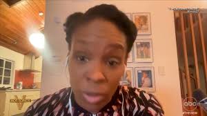 Why was Amber Ruffin pulled from WHCD?