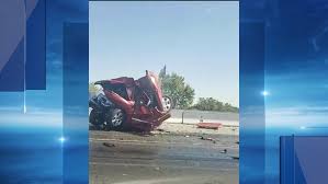 Talk to an attorney about your las vegas car accident. Update 2 Dead After Pickup Is Pinned Between Semis On Hwy 99 Chp Says Kbak
