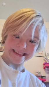 Selfie di Alba: Moment di Intimità e Autenticità