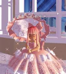 Edit Cute Aesthetic Gfx Roblox Animation Cute In 2021 Fun Crafts For Girls Royal Clothing Roblox Pictures