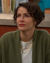 Deysi Melgar's Instagram, Twitter & Facebook