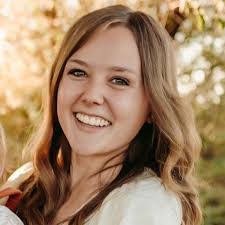 Randa Lynn's Instagram, Twitter & Facebook