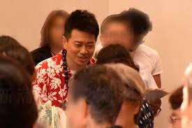 奥さんが強いのも出てますけど、 奥さん、男勝りかもだけどいい奥さん。 きっと奥さんがしっかり支えてくれているんだと思います。 宮迫さんも、奥さんのこと大好きだと思う。 宮迫さん、ムードに弱そうなとこあるので. å®®è¿«åšä¹‹ã®ç¾åœ¨ã¯å¦»ã¨åˆ¥å±… å¼•é€€ã‚‚ã‚ã‚Šå¾—ã‚‹