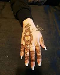 Pin By Abeertasleemkhan On Mehndi Designs In 2020 Simple Mehndi Designs Fingers Mehndi Designs Feet Mehndi Designs