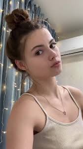 Anna (@user1215301281247)