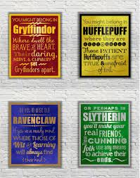 Cotizacion De Tipografia De Harry Potter Las Cuatro Casas De Harry Potter Classroom Harry Potter Typography Harry Potter Crafts