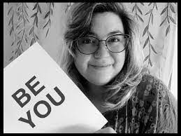 Kimberly Barras's Instagram, Twitter & Facebook