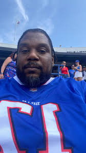 Brandon Royster Sr. (@glaze3one) • Instagram photos and videos