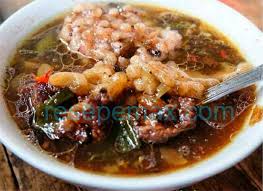 260 gram daging sapi yang sudah dicincang secara kasar 60 gram sandung lamur yang juga sudah dicincang kasar 490 gram kikil yang dipotong dengan bentuk persegi 3 liter air untuk merebus daging Resep Pindang Tetel Pekalongan Rasanya