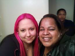 Heather Olszewski's Instagram, Twitter & Facebook