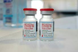 It is given to adults aged 18 years and older. Australian Regulator Grants Provisional Approval To Moderna S Covid 19 Vaccine Australia Nz News Top Stories The Straits Times