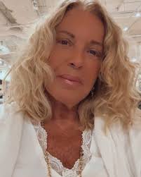 Quién es Bárbara Rey, la mujer que fue fotografiada con el rey Juan Carlos 