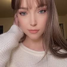 Michelle Baublitz's Instagram, Twitter & Facebook