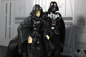 Physically portrayed the emperor in the original release of the empire strikes back, though her face was masked and her voice dubbed. Review And Photo Gallery Star Wars The Legacy Collection Blue Bd39 Emperor Palpatine Bd39 2008