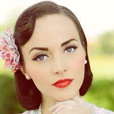 1950s Pageboy Hairstyle In 2021 Pageboy Haircut Retro Haircut Pageboy Hairstyle