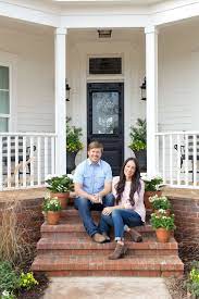 You'll never believe what this run down shack in waco looks like after chip and joanna gaines put their how far would you go to get a stunning home from hgtv fixer upper stars chip and joanna gaines? Chip And Joanna Gaines House Tour Fixer Upper Farmhouse