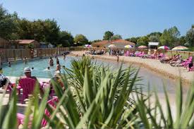 Camping 4 Etoiles Avec Piscine En Vendee Aux Sables D Olonne