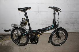 Papalitan ko na ng bago para iwas disgrasya. Dahon Vybe Folding Bike Property Room