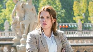 Lohnt sich wer jetzt allein ist? Dresden Tatort Jella Haase Erklart Tod Von Praktikantin Maria