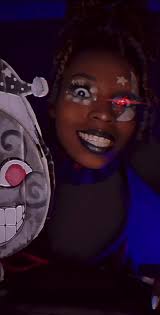 Sundrop When The Light Turns Off Scene