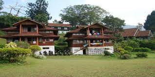 Yang mau sewa villa di puncak cisarua bogor langsung saja hubungi kang wawan 08528147139 Lowongan Penjaga Villa Di Puncak