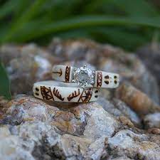 The Antlered Doe Weddingring Antler Wedding Rings Camo Wedding Rings Country Wedding Rings