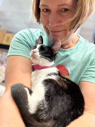 Cats will outsmart dogs every time.”