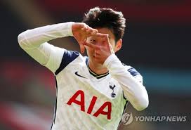 서울=뉴시스 박지혁 기자 = 손흥민(토트넘)이 신축년 정초부터 연일 새로운 역사를 쓰고 있다. ì—„ì²­ë‚œ ì‡¼ ê²½ì´ì  4ê³¨ ì†í¥ë¯¼ í–¥í•´ í˜„ì§€ ì–¸ë¡ ë„ ì°¬ì‚¬ ì—°í•©ë‰´ìŠ¤