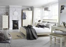 Monochromatic color schemes are guaranteed to suit each other because they all come from the same family. A Rainbow Of Monochromatic Colors 20 Decor One Color Wonders