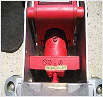 Drain & replace the fluid. How To Refill Hydraulic Oil In A Floor Jack Step By Step Easy Guide
