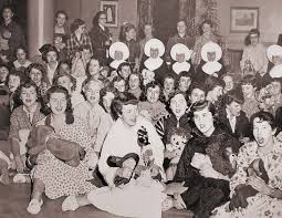 2019 Commemorative Couier