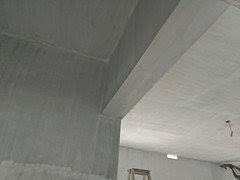 Ceiling beams decorate the ceiling even in urban homes and apartments of concrete and brick. Ceiling Ideas To Cover This Beam