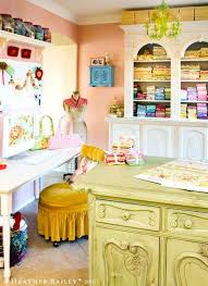 We decided not to go ahead and paint the walls. Pin By Blog De Decoracao Reciclar E D On Decoracao Home Office E Craft Room Craft Room Design Dream Craft Room Home Studio Ideas