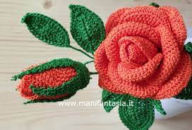 L'uncinetto all'uncinetto è un'esperienza davvero eccitante. Rose Uncinetto Con Gambo Aperte Schemi E Tutorial Manifantasia