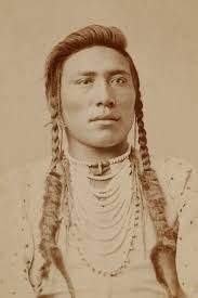 They were a sign of identification and membership to a community. Native American Mohawk Hairstyles Novocom Top