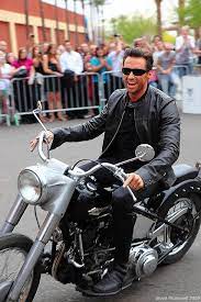 Hugh Jackman Wolverine Turning His Harley Towards The Red Carpet In Tempe Az Wolverine Hugh Jackman Hugh Jackman Jackman