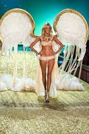 This pin was discovered by dawn fazio. Pin On Anja Rubik